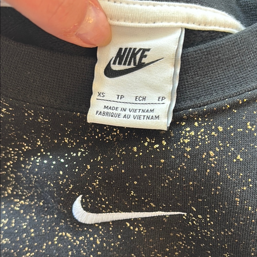 Nike Black And Gold Thee Piece Set View 3